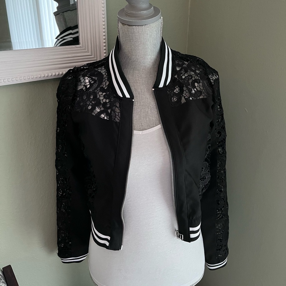 🖤Black lace jacket🖤